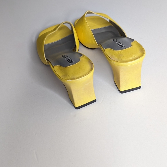 VTG Square Toe Chunky Heel Yellow Slip On Heels - Picture 5 of 8